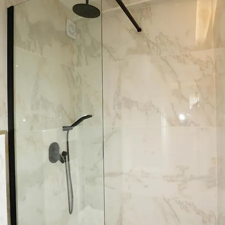 Apartment Luxury With Jacuzzi By Sea&thecity Thessaloniki