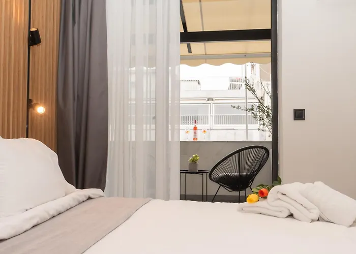 Luxury With Jacuzzi By Sea&thecity Salonicco