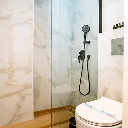 Apartment Luxury With Jacuzzi By Sea&thecity *