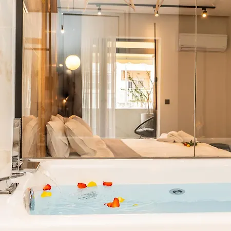 Luxury With Jacuzzi By Sea&thecity Thessaloníki