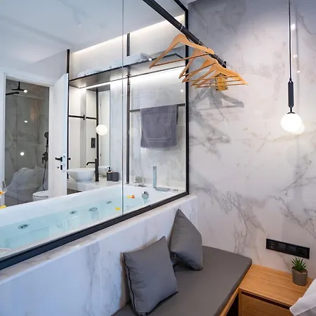 Lejlighed Luxury With Jacuzzi By Sea&thecity Thessaloníki