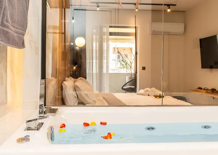 Luxury With Jacuzzi By Sea&thecity Salonic