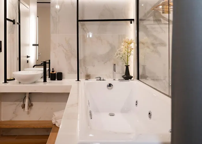 Apartament Luxury With Jacuzzi By Sea&thecity